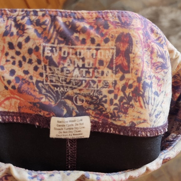 Evolution and Creation elephant boho rhapsody ankle length yoga leggings - Picture 9 of 10